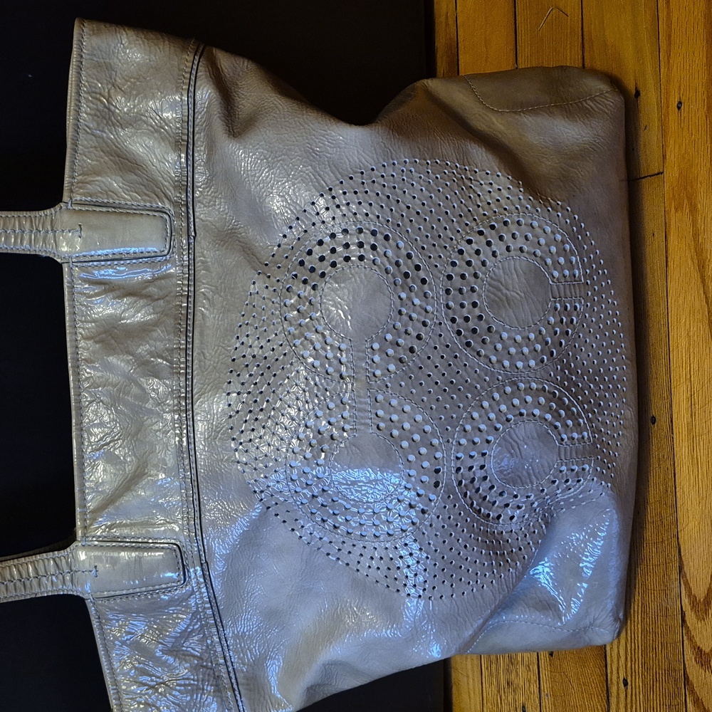 COACH AUDREY LEIGH  patent leather bag (2011), Pre-loved (olive green/beige).